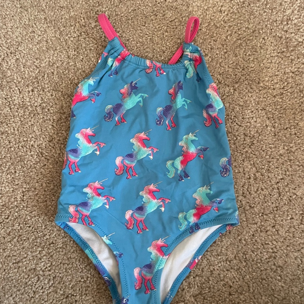 Excellent condition Hatley unicorn swimsuit!!  2T.